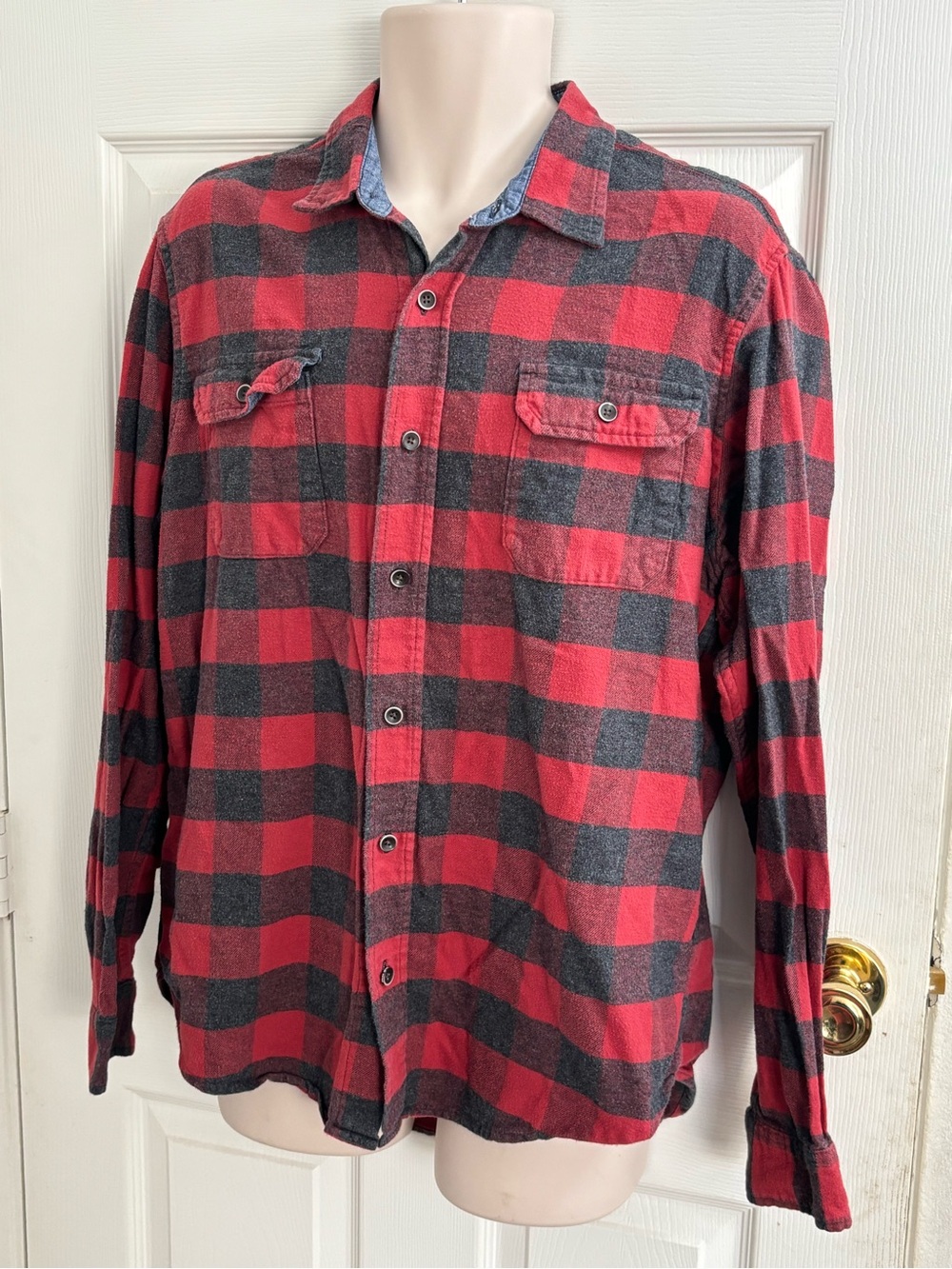 Tailor Vintage Men's XL Plaid Flannel Button-Up Shirt Pockets Brown Blue